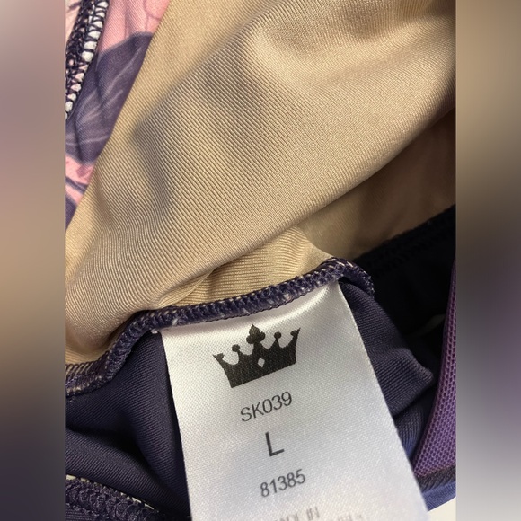 Mariia Matching Legging and Sports Bra set with floral accents (by Bloch) - Picture 9 of 9